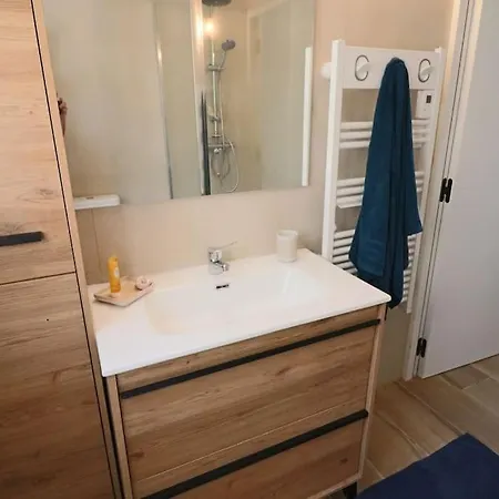 T2 Jardin, 100m De La