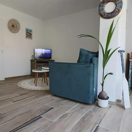 T2 Jardin, 100m De La